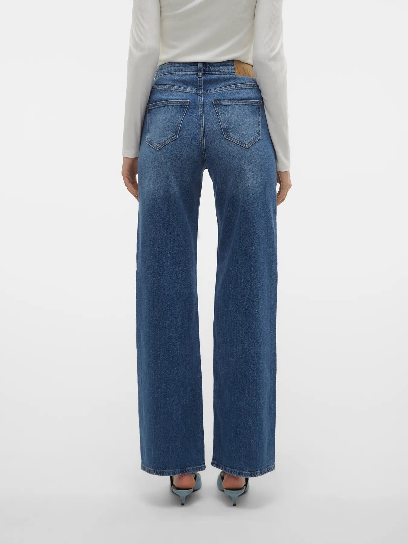 Vero Moda Jeans TESSA - Wide Leg - medium blue denim