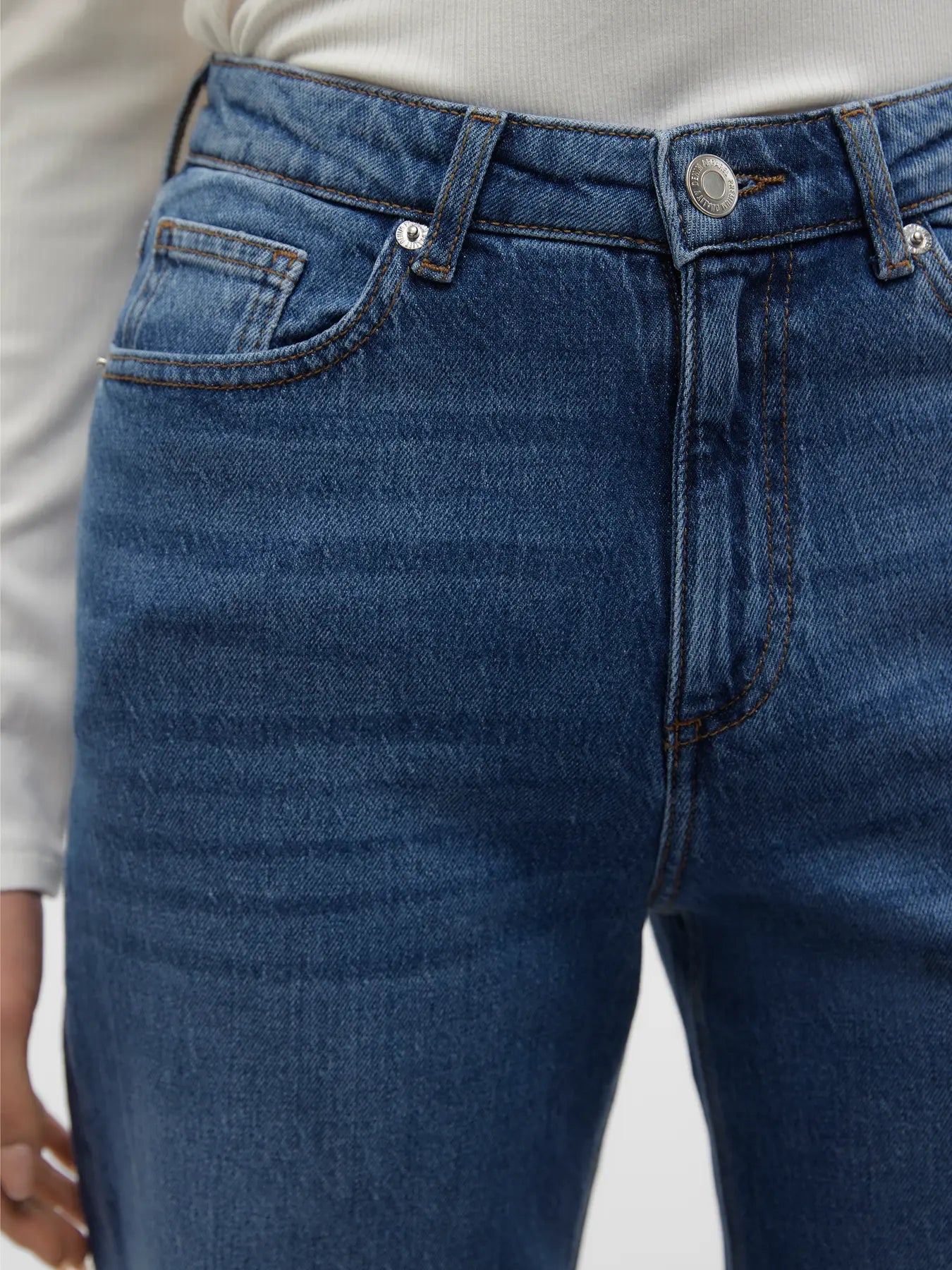 Vero Moda Jeans TESSA - Wide Leg - medium blue denim