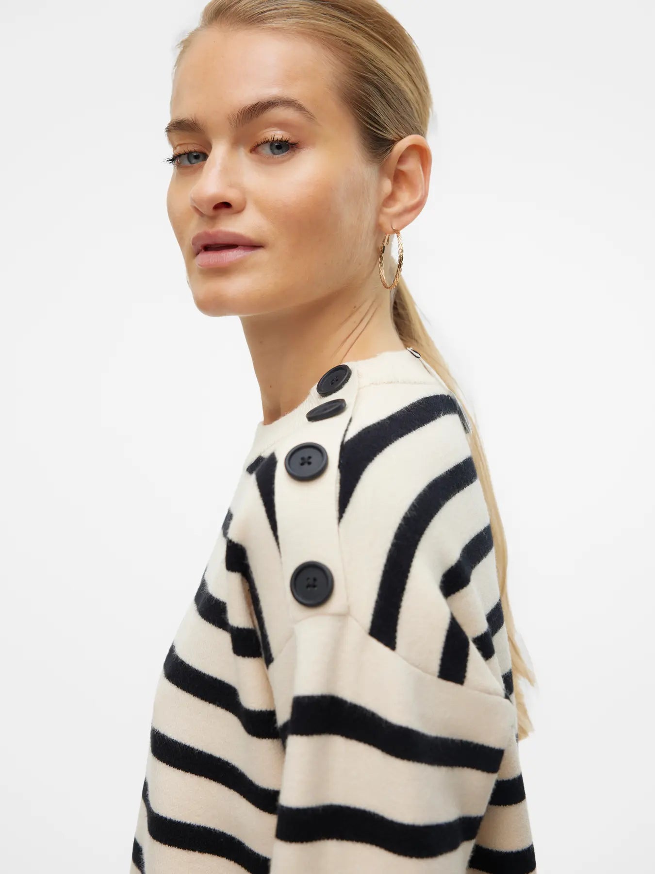 Vero Moda SABA Maglione a righe con i bottoni - birch black
