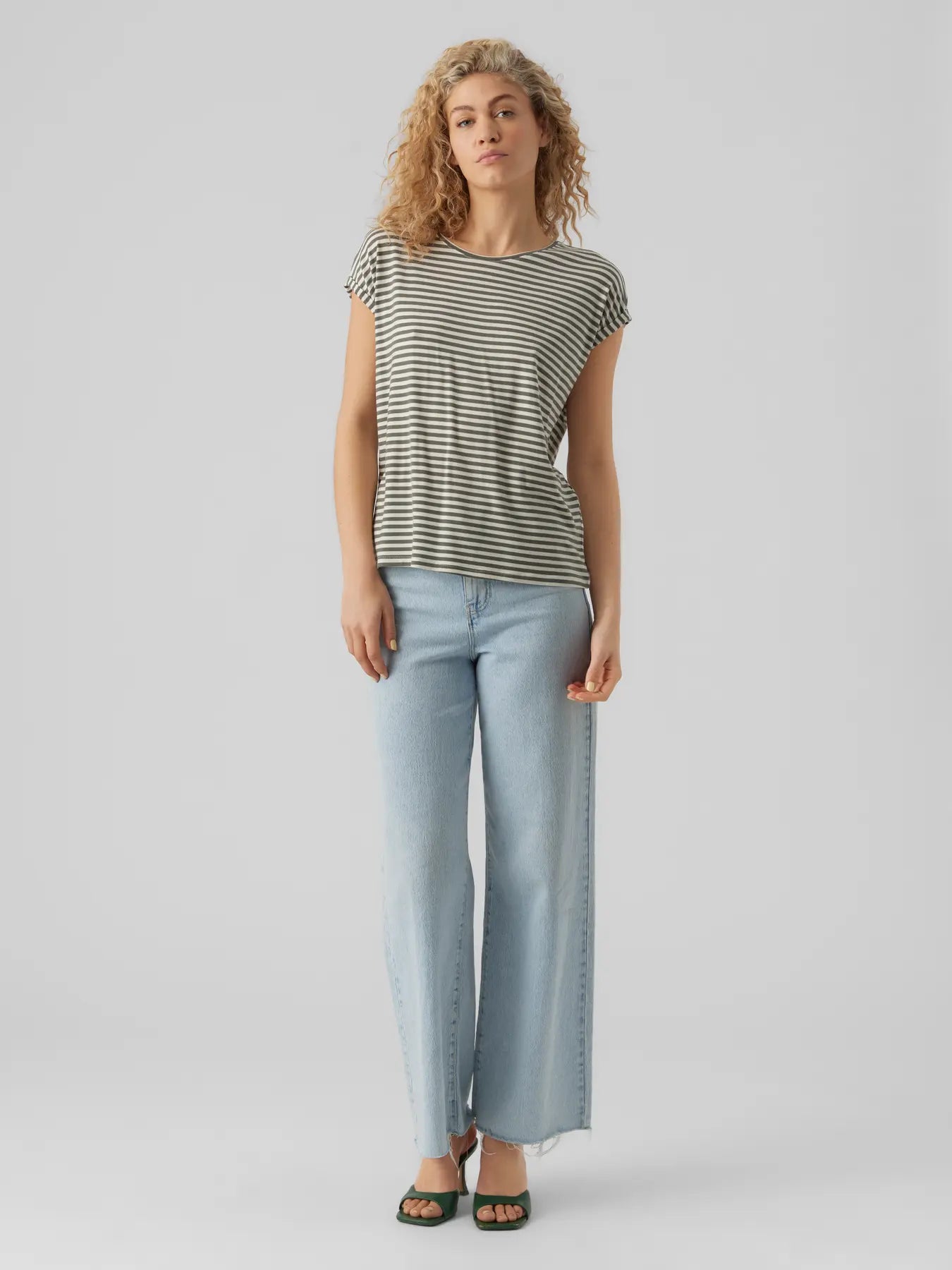 Vero Moda - T-shirt oversize a righe verde