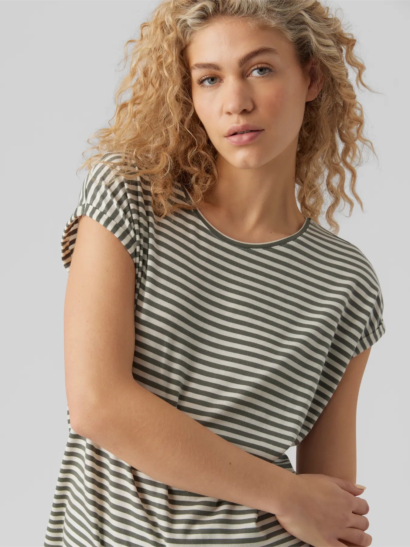Vero Moda - T-shirt oversize a righe verde