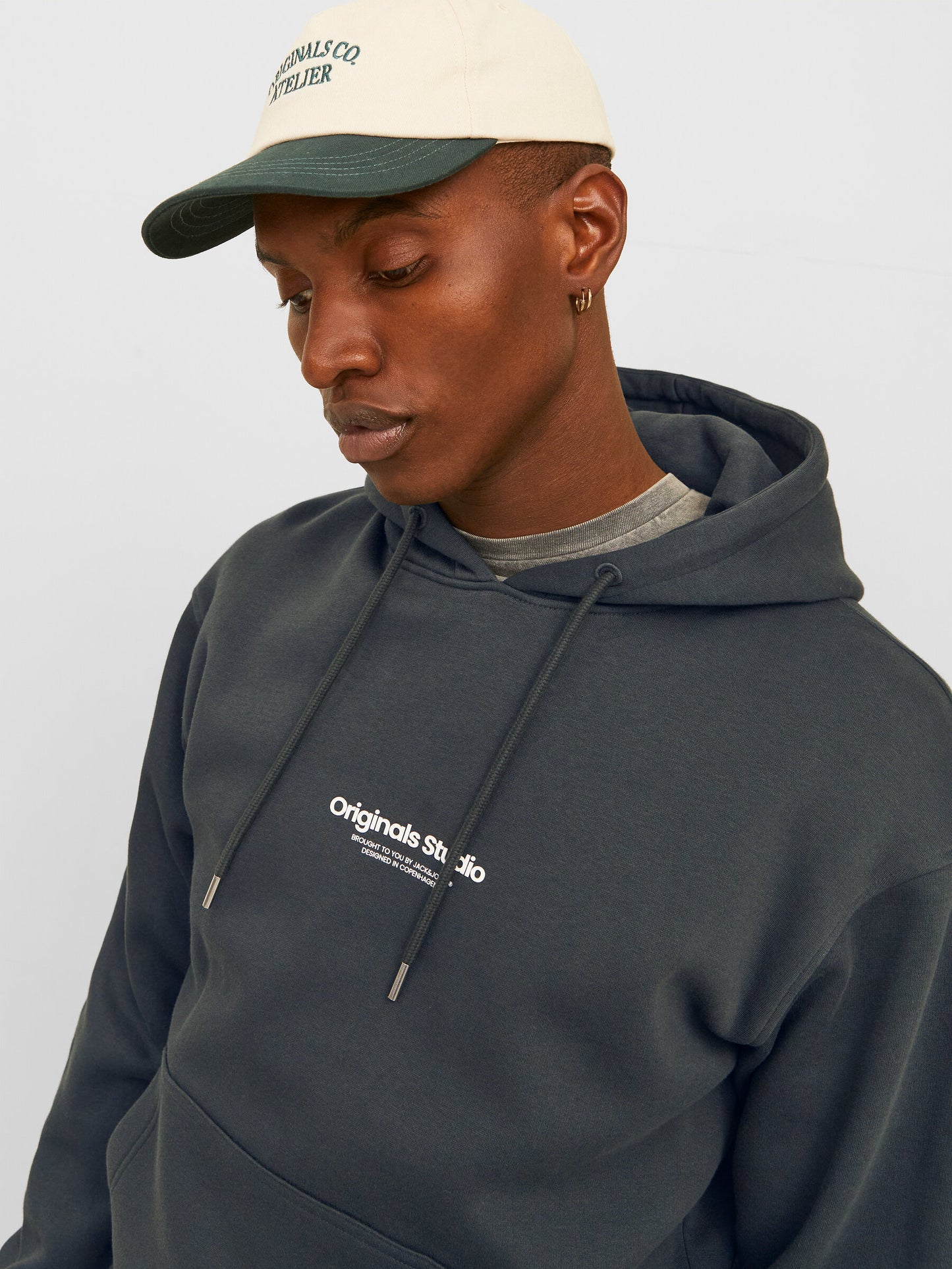 JACK & JONES FELPA CON CAPPUCCIO "ORIGINALS STUDIO" - Col. tempesta
