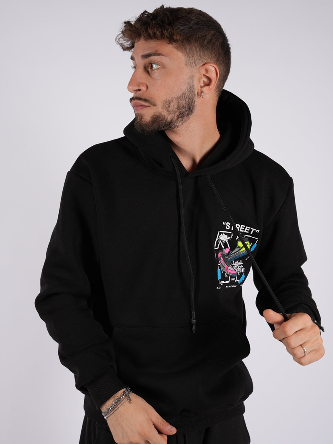 FELPA CON CAPPUCCIO "STREET" - Col. Nero