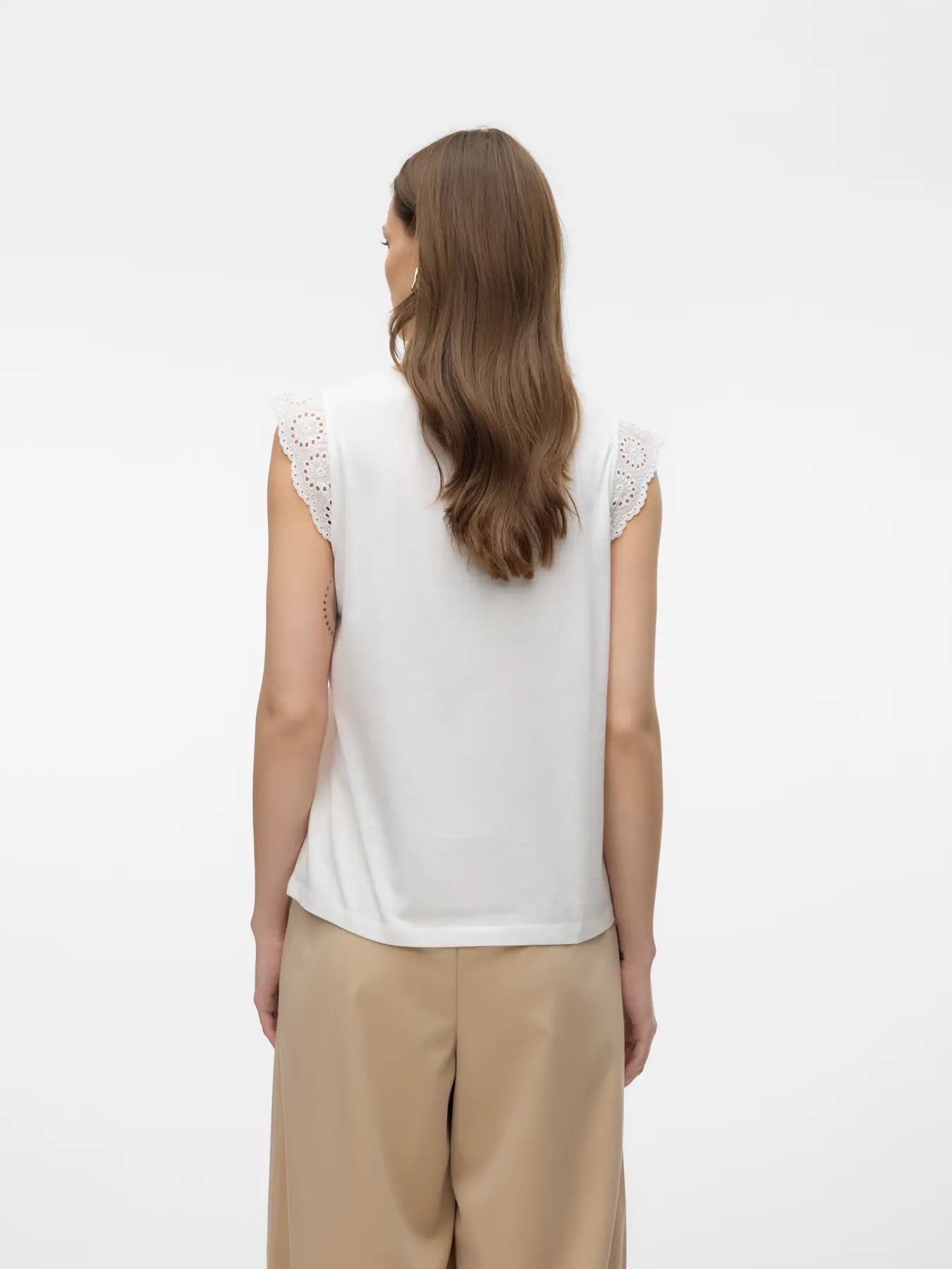 Vero Moda - Top con ricami VMEMILY - col. bianco