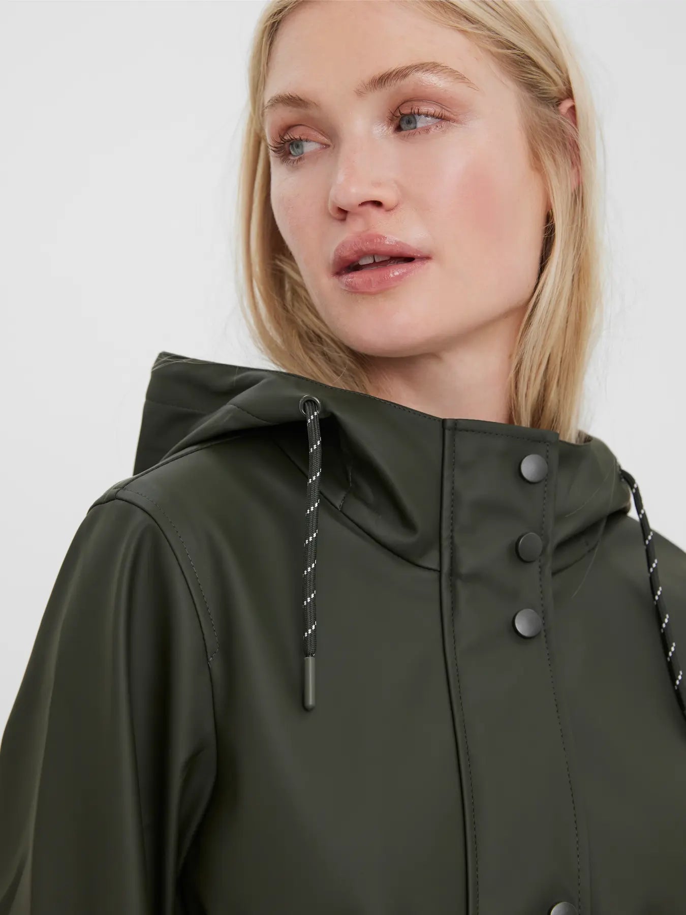 Vero Moda - Parka Impermeabile - Col. verde militare