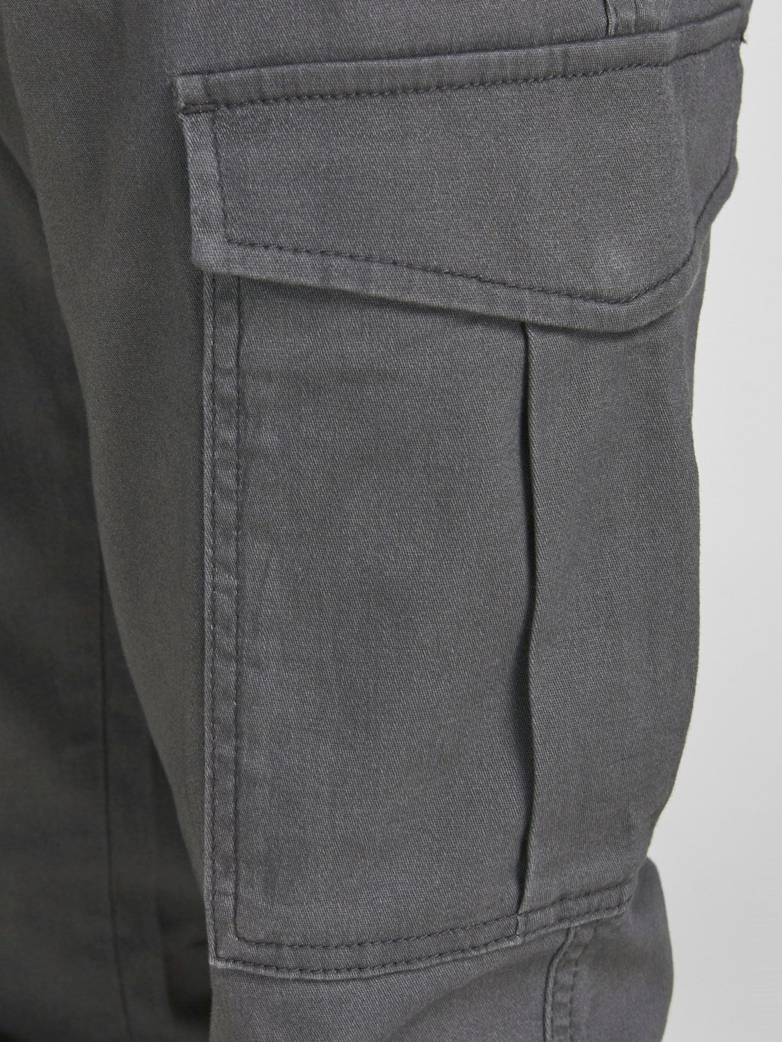 JACK & JONES PANTALONI CARGO CON TASCHE LATERALI - Col. Grigio