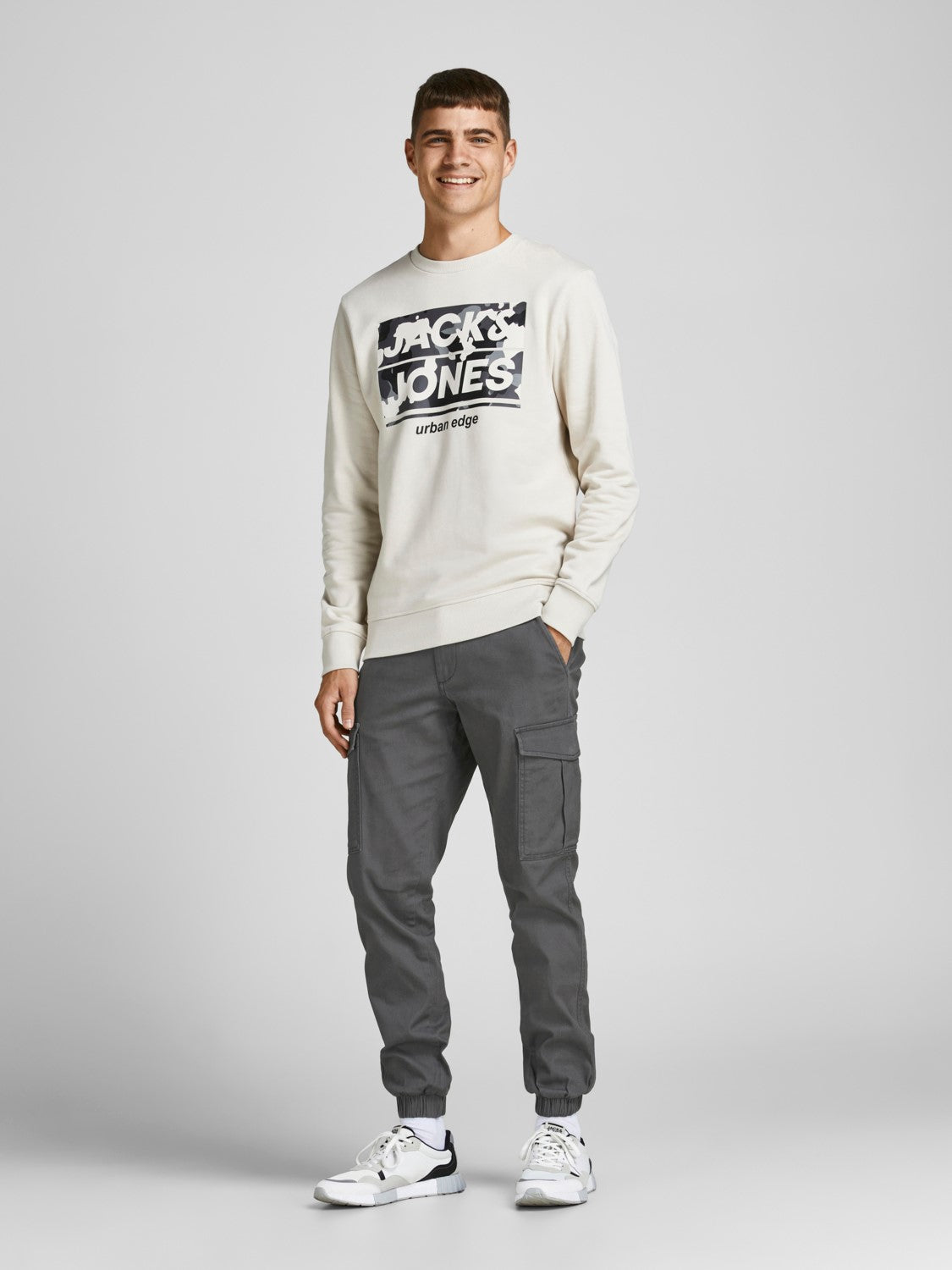 JACK & JONES PANTALONI CARGO CON TASCHE LATERALI - Col. Grigio