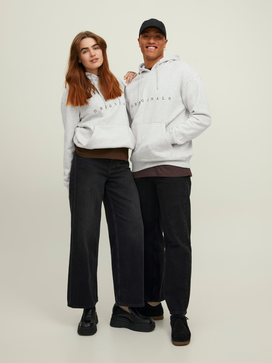 JACK & JONES FELPA CON CAPPUCCIO "ORIGINALS" - Col. grigio chiaro