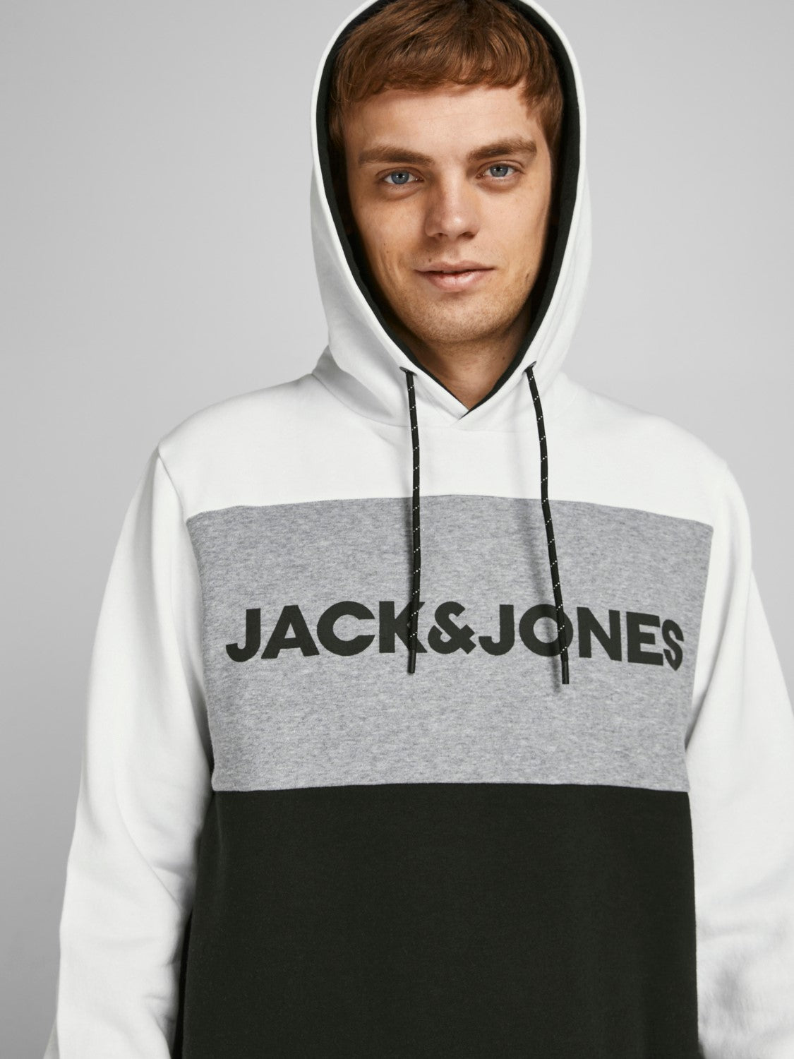 JACK & JONES FELPA CON CAPPUCCIO CON LOGO - Col. Bianco/nero