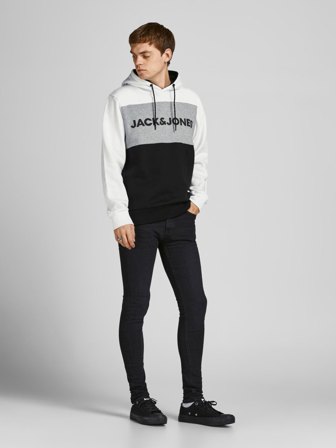 JACK & JONES FELPA CON CAPPUCCIO CON LOGO - Col. Bianco/nero