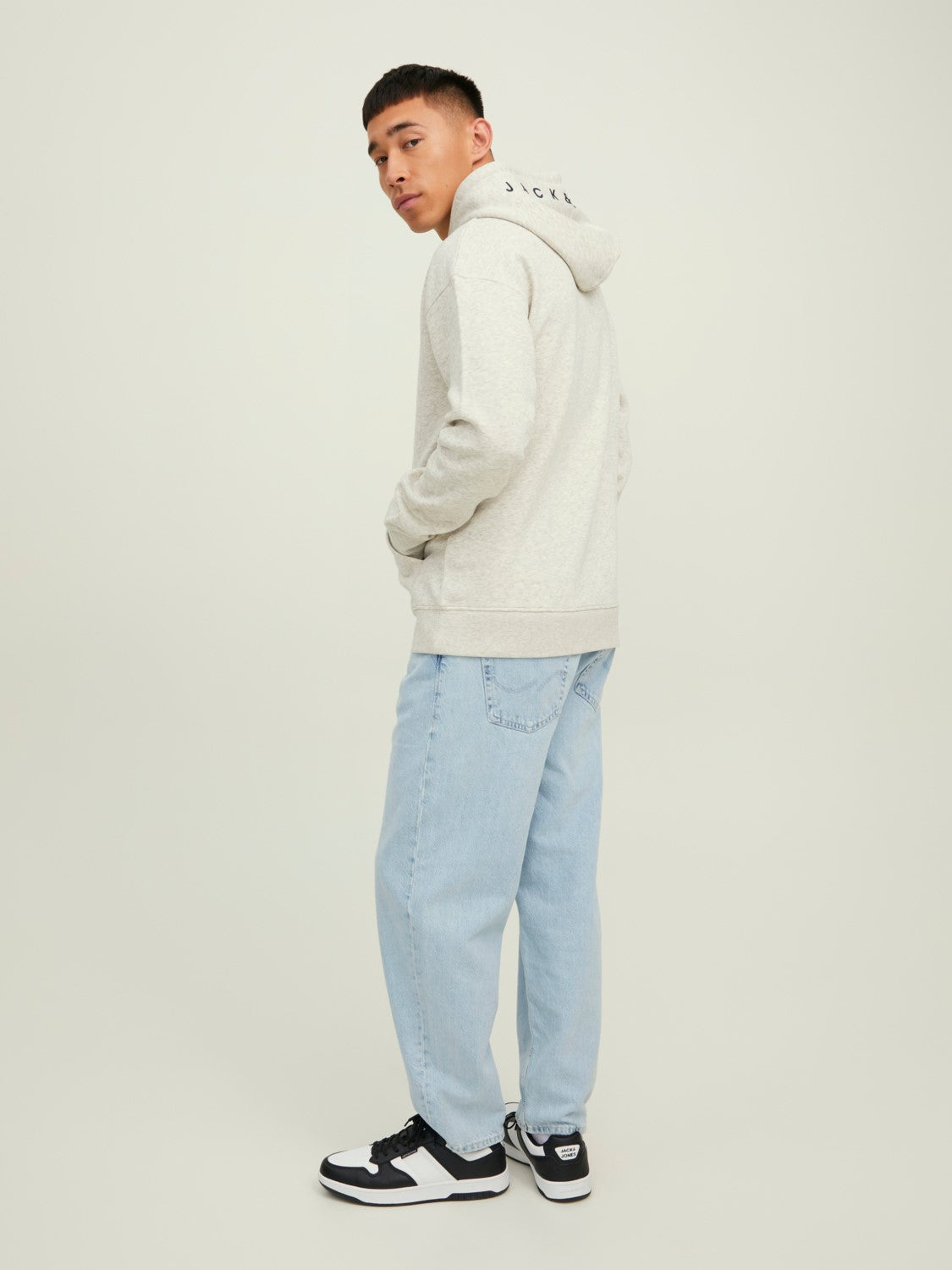 JACK & JONES FELPA CON CAPPUCCIO "ESSENTIALS" - Col. Grigio