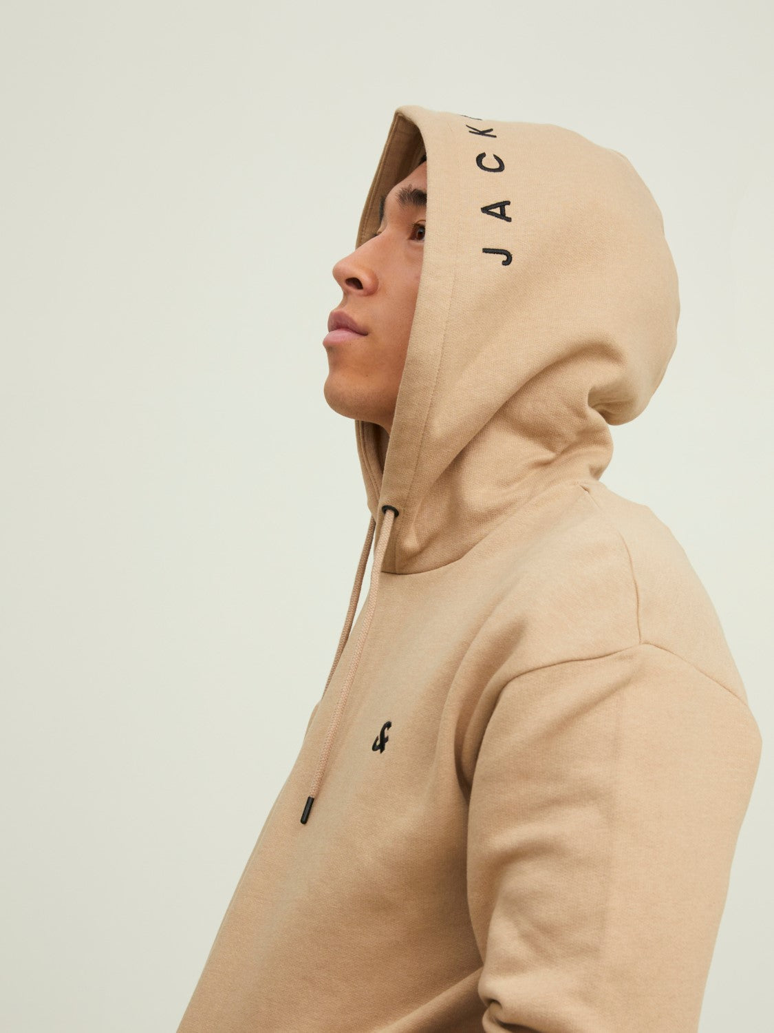 JACK & JONES FELPA CON CAPPUCCIO "ESSENTIALS" - Col. beige
