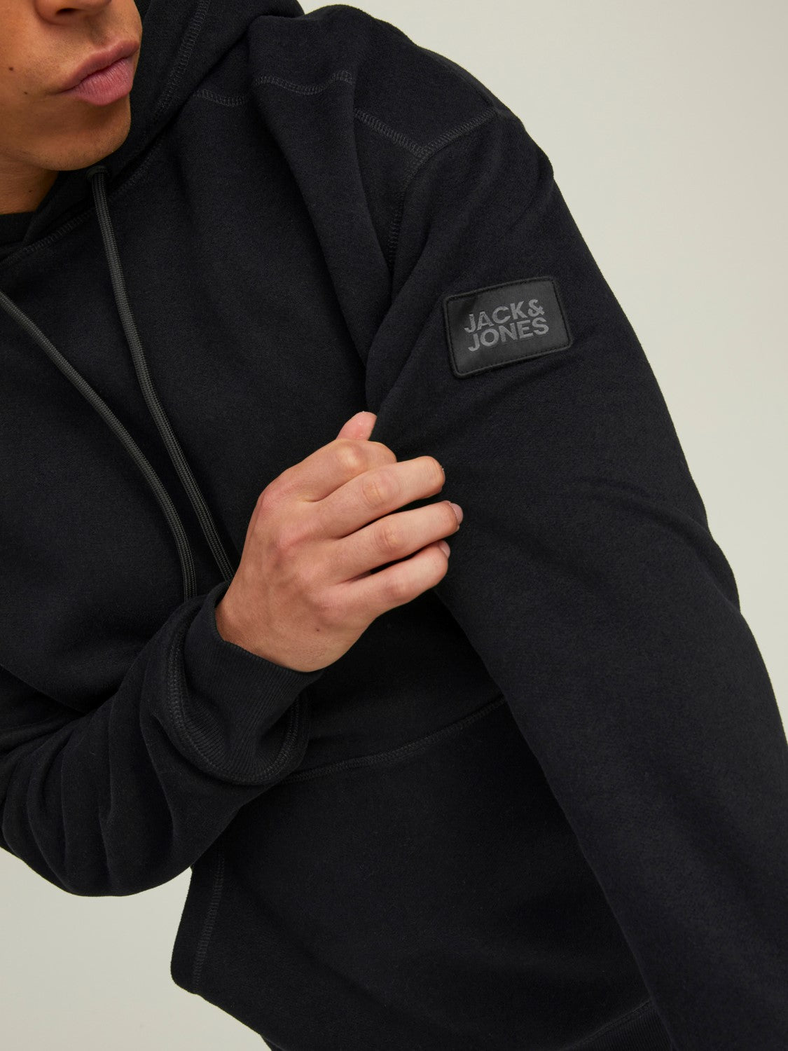 JACK & JONES FELPA CON CAPPUCCIO CLASSIC - Col. nero