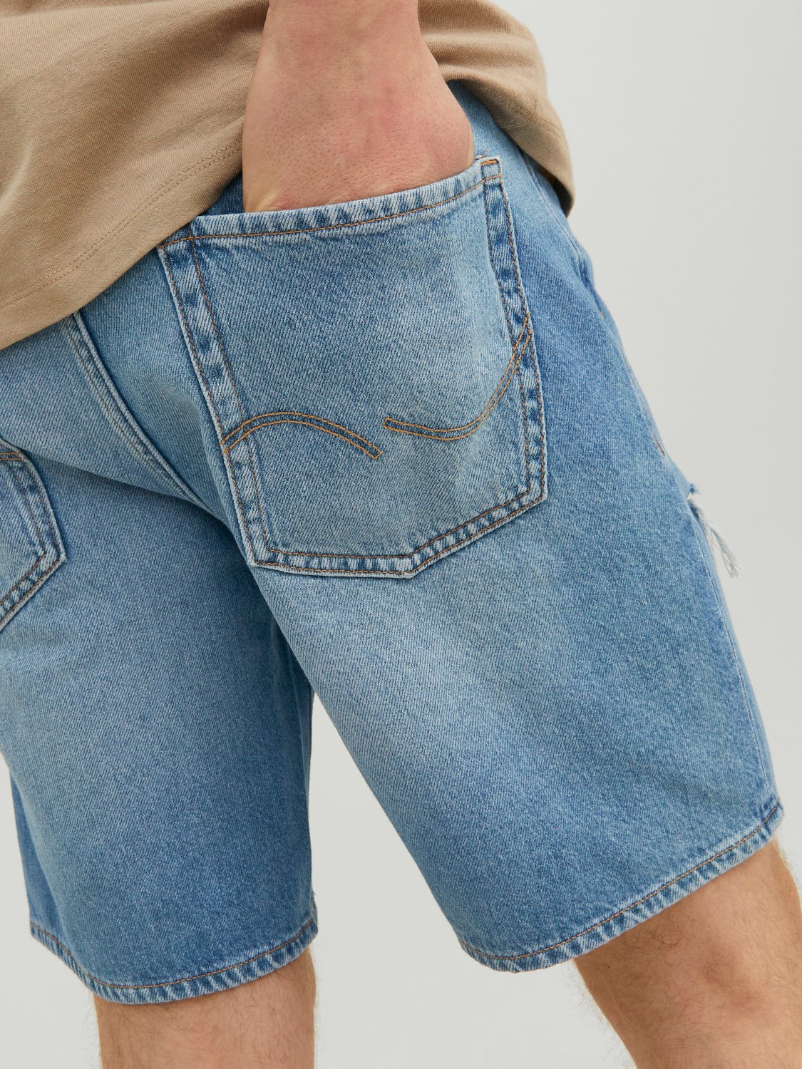 JACK & JONES BERMUDA IN JEANS CON ROTTURE - BLUE DENIM