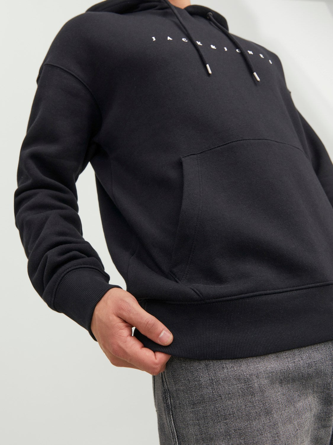 JACK & JONES FELPA CON CAPPUCCIO "ESSENTIALS" - Col. Nero