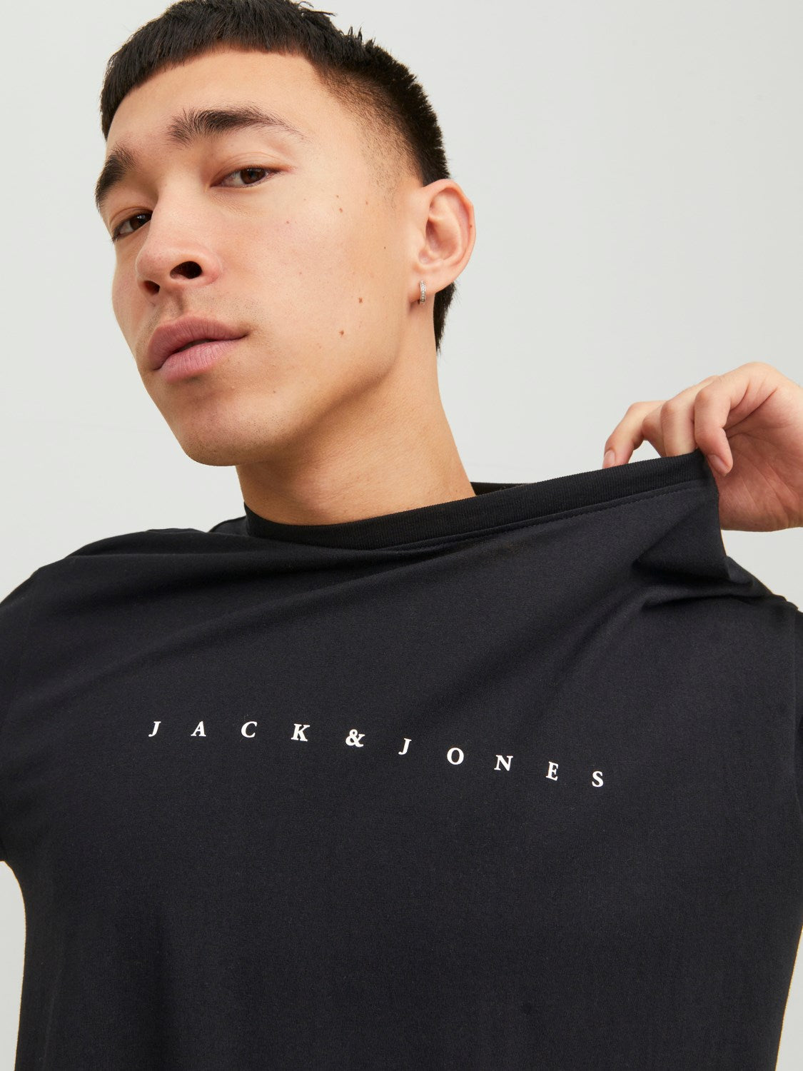 JACK & JONES T-SHIRT ESSENTIALS - Col. Nero