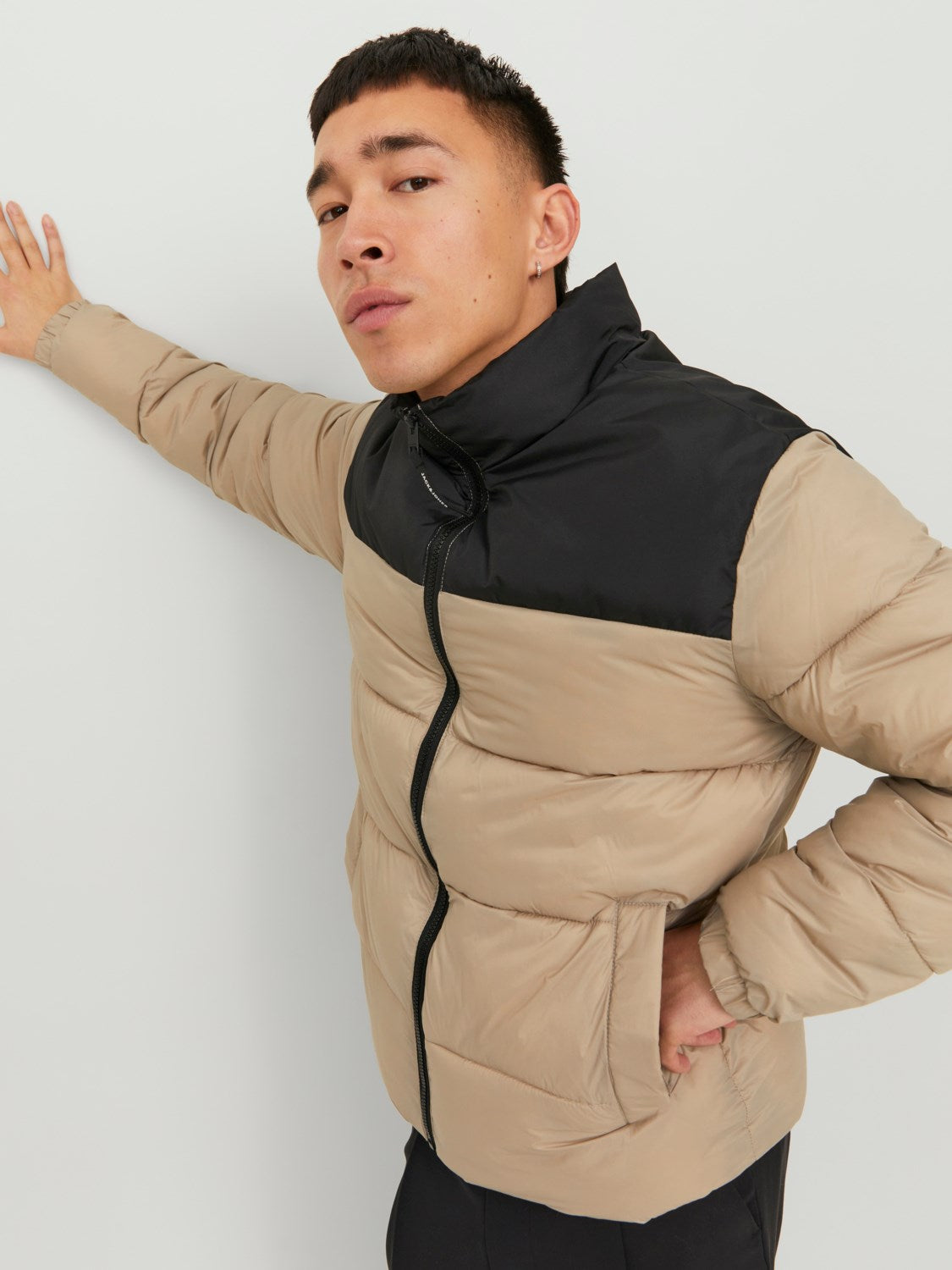 JACK & JONES PIUMINO- Col. Beige