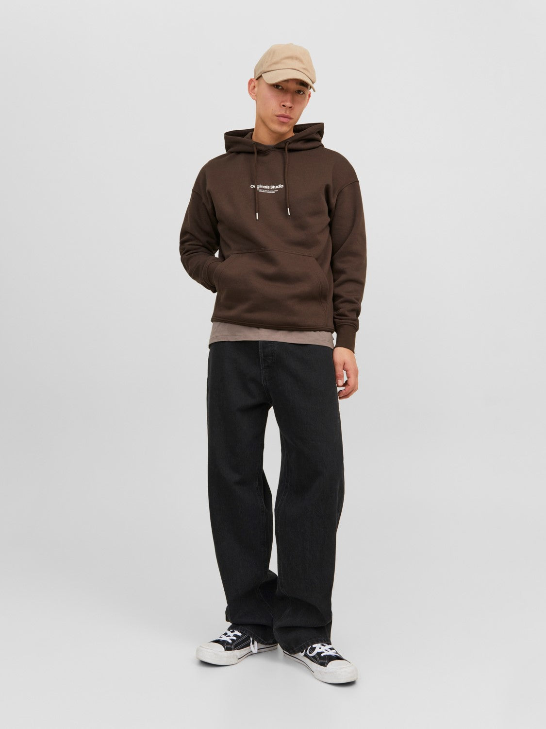 JACK & JONES FELPA CON CAPPUCCIO "ORIGINALS STUDIO" - Col. Marrone