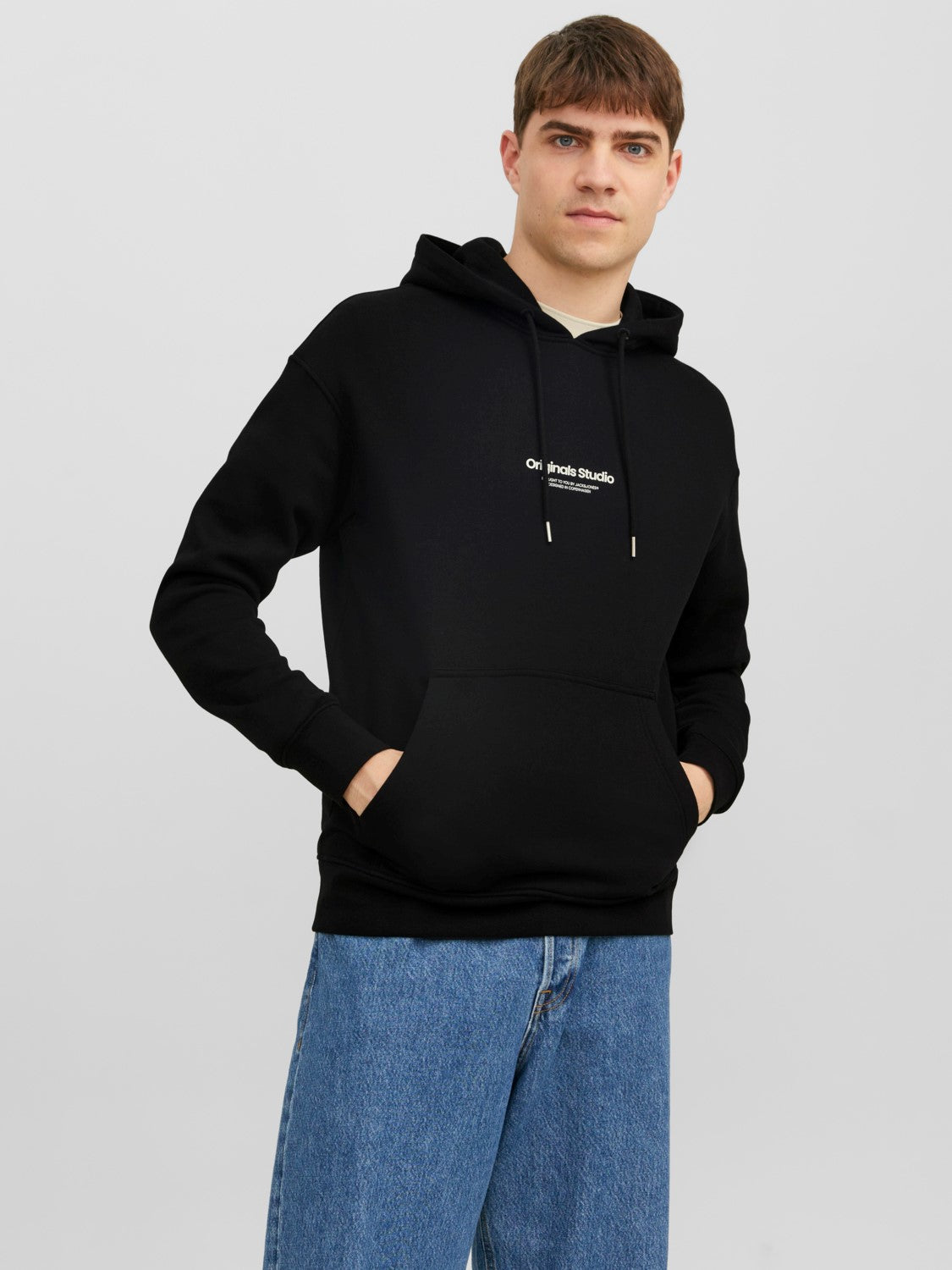 JACK & JONES FELPA CON CAPPUCCIO "ORIGINALS STUDIO" - Col. Nero