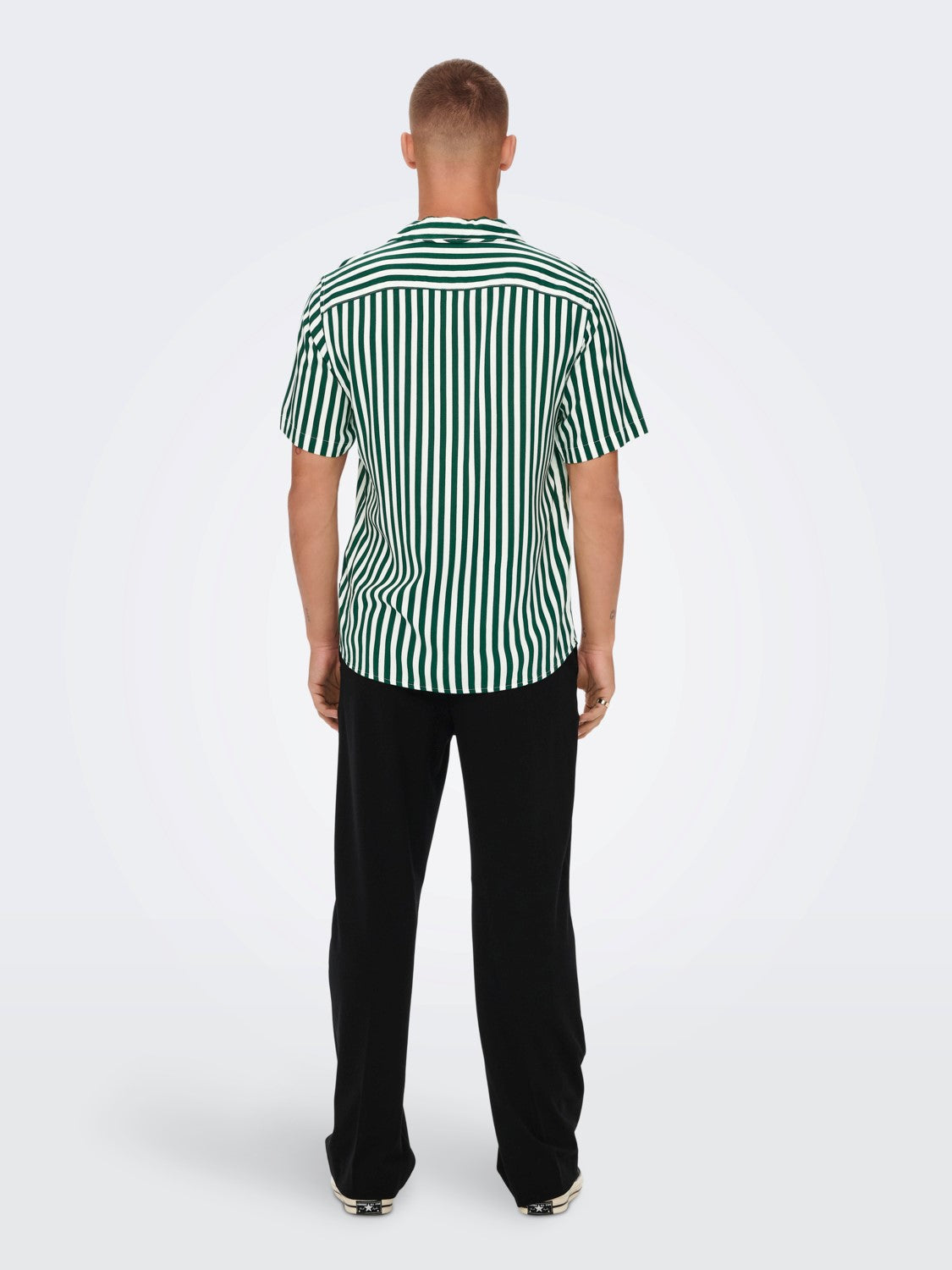 CAMICIA A RIGHE IN VISCOSA A MANICHE CORTE - Verde