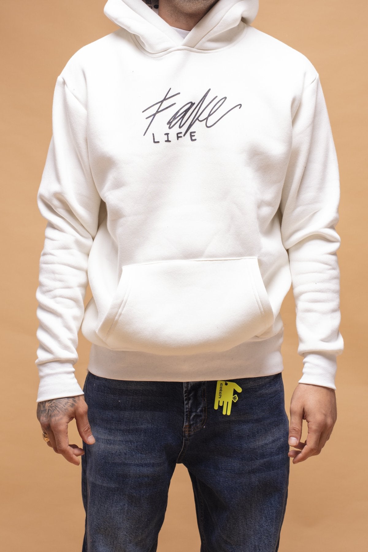 FELPA CON CAPPUCCIO "FAKE LIFE" WHITE