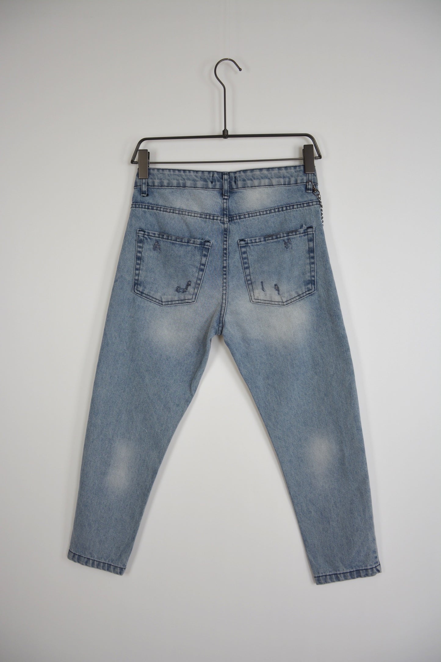 JEANS BLU DENIM CON STRAPPI