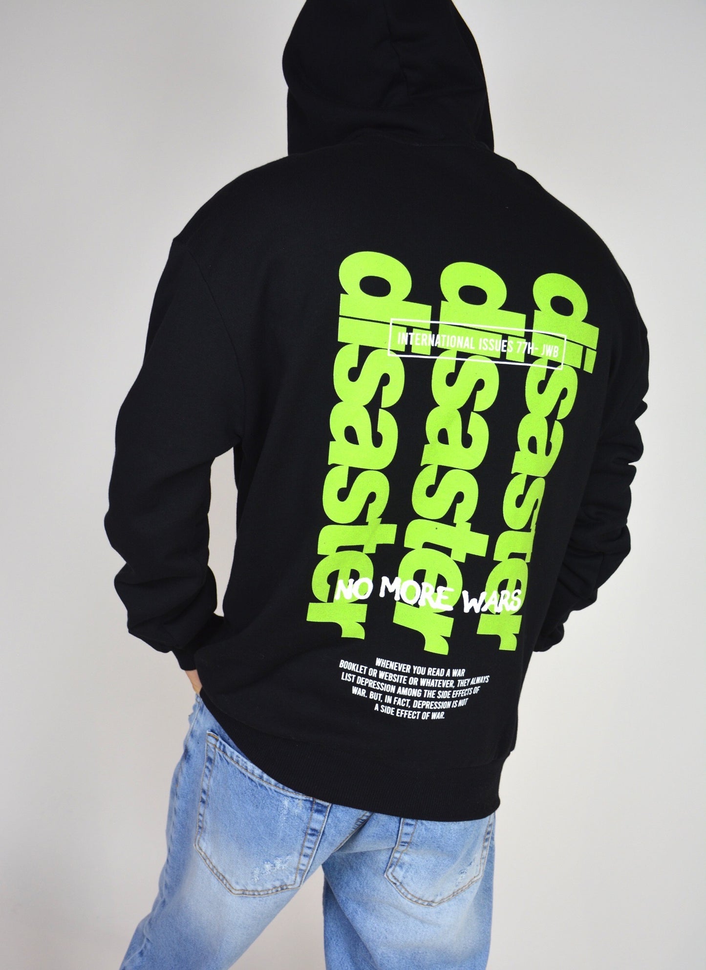 FELPA CON CAPUCCIO "DISASTER" - Col. Nero