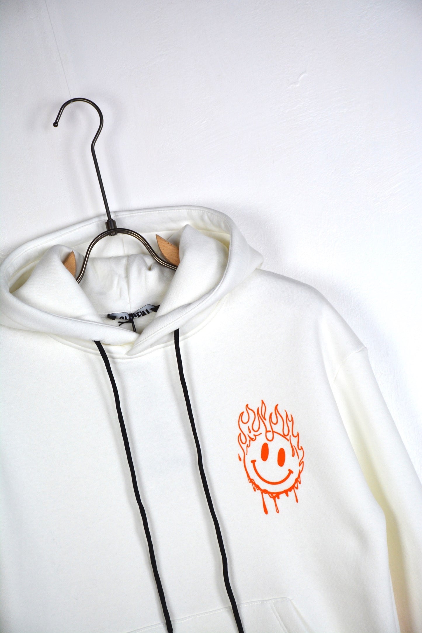 FELPA CON CAPPUCCIO "SMILE AT LIFE " - Col. Bianco