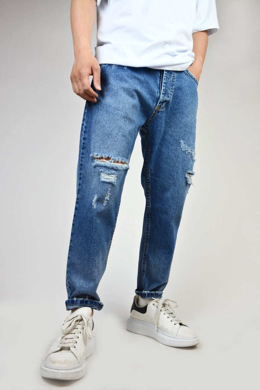 JEANS LOOSE FIT CON ROTTURE