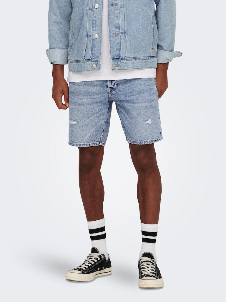 BERMUDA IN JEANS CON ROTTURE - LIGHT BLUE DENIM