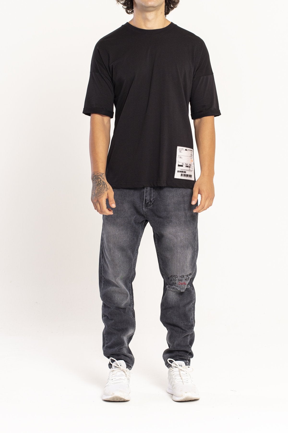 T-SHIRT OVERSIZE YOU ARE NOT - COLORE NERO