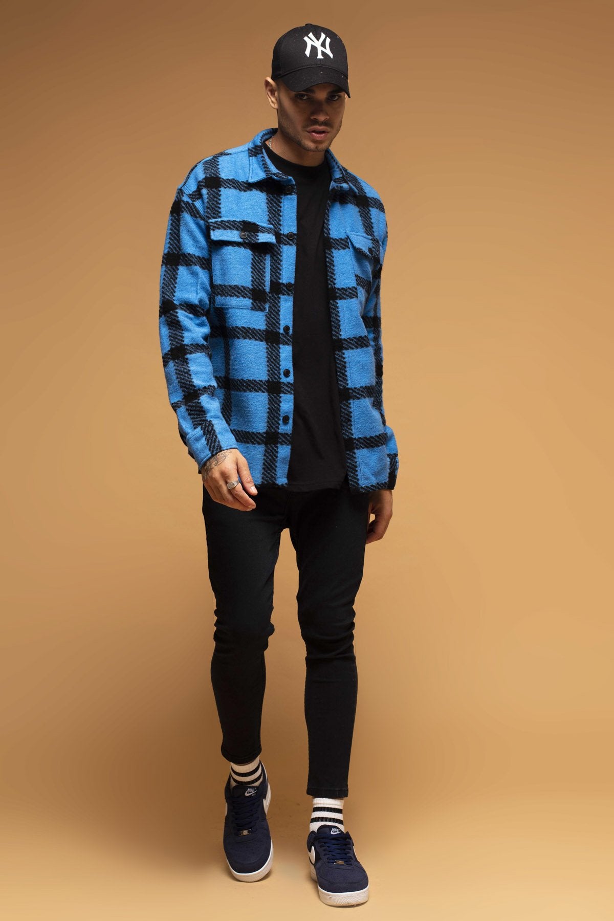 CAMICIA A QUADRI NERO E AZZURRO