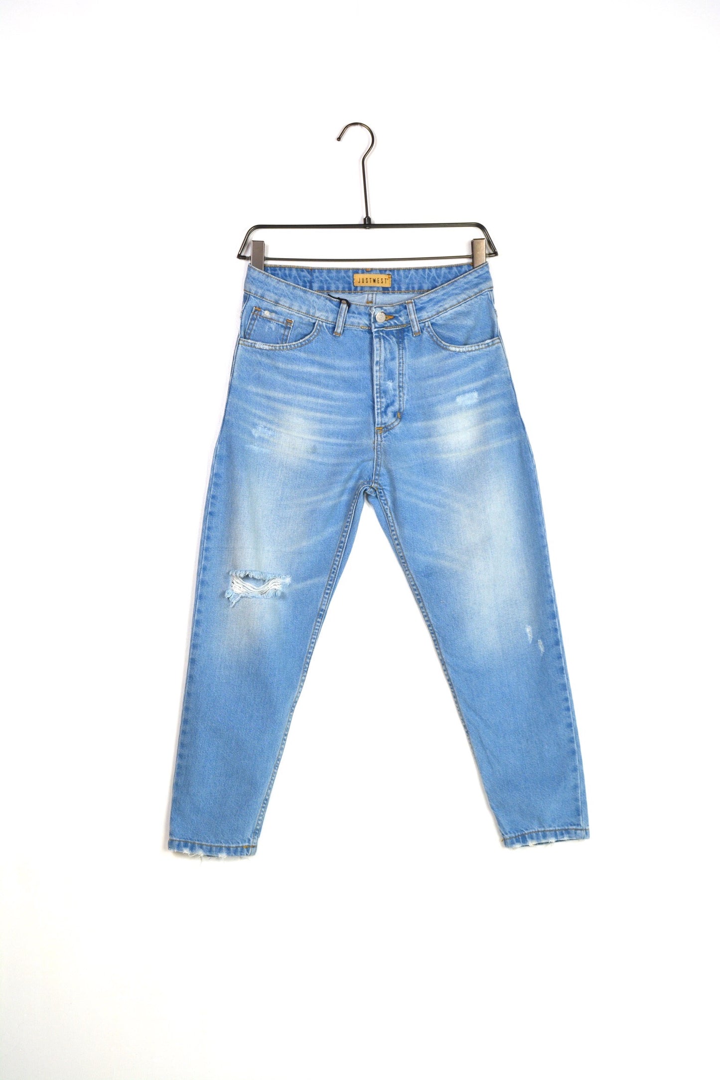 LIGHT LOOSE JEANS CON STRAPPI