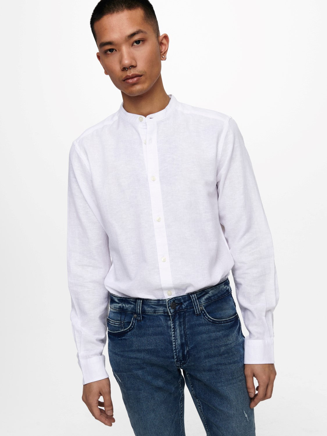 CAMICIA IN MISTO LINO CON COLLO COREANA - col. bianco