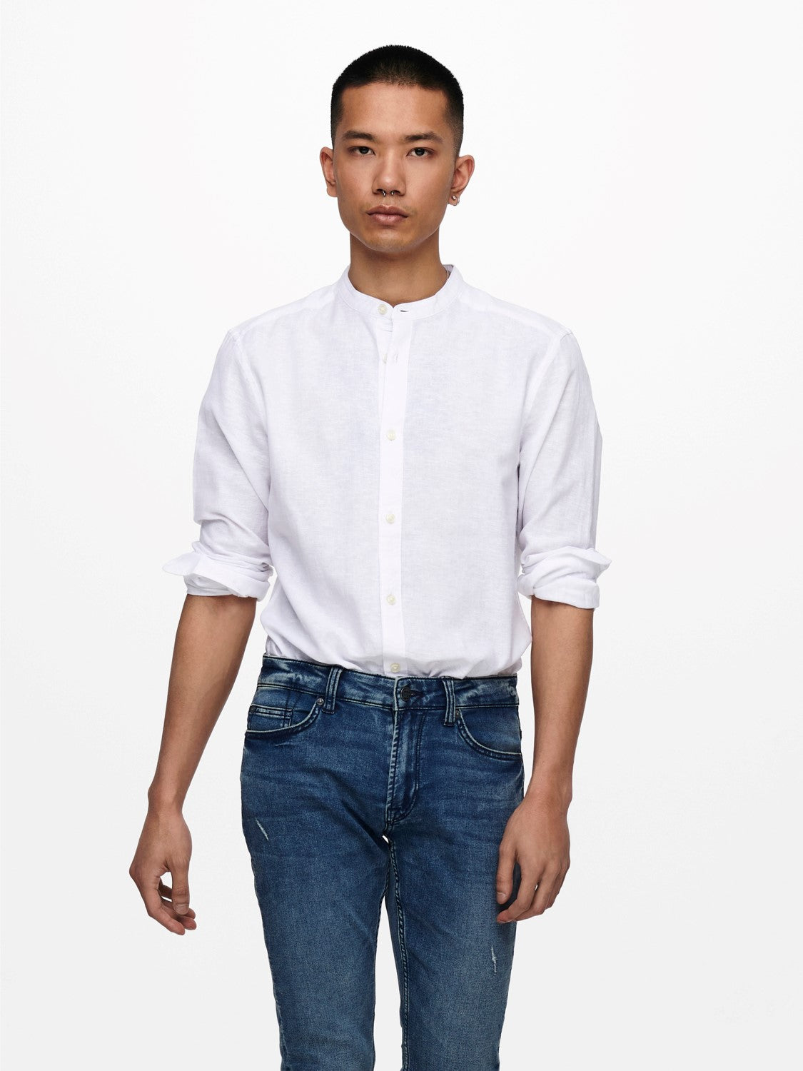 CAMICIA IN MISTO LINO CON COLLO COREANA - col. bianco