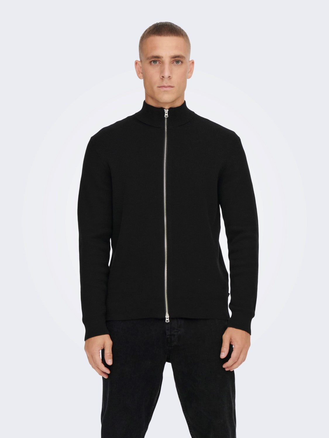 CARROT & CROPPED BLACK JEANS