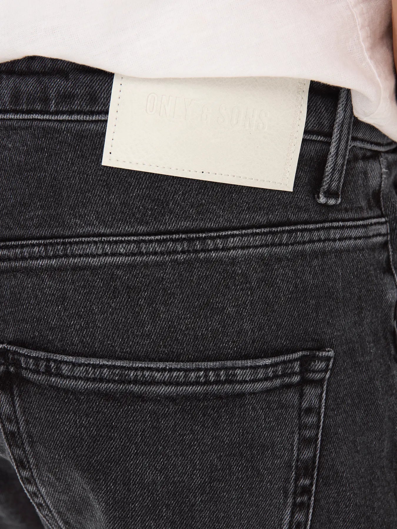 ONLY & SONS YOKE TAPERED JEANS - Col. nero