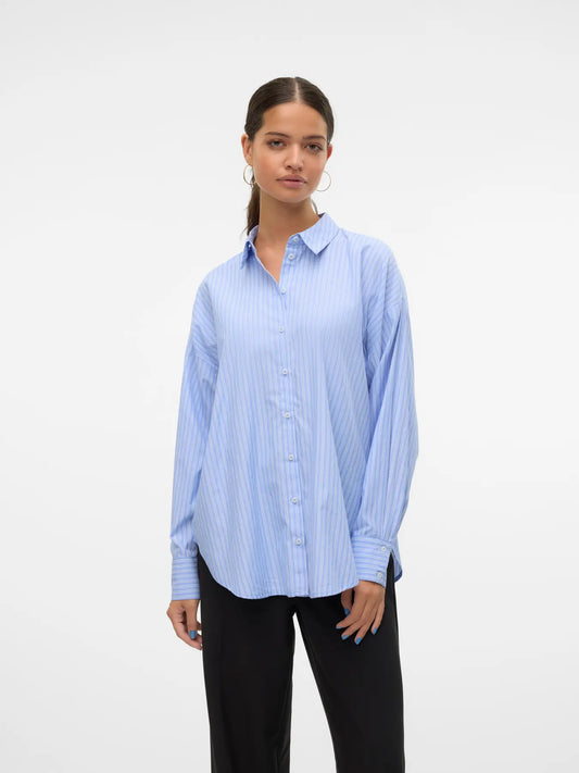 VERO MODA Camicia da donna 'VMFanni' in Blu Cielo, Blu Chiaro
