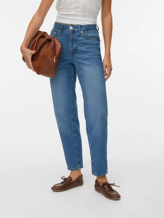 Vero Moda Jeans TESSA - Mom Fit - Medium blue denim